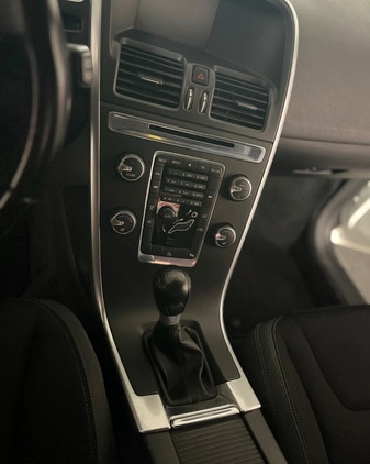 Volvo XC 60 cena 60500 przebieg: 165000, rok produkcji 2014 z Ostrołęka małe 379